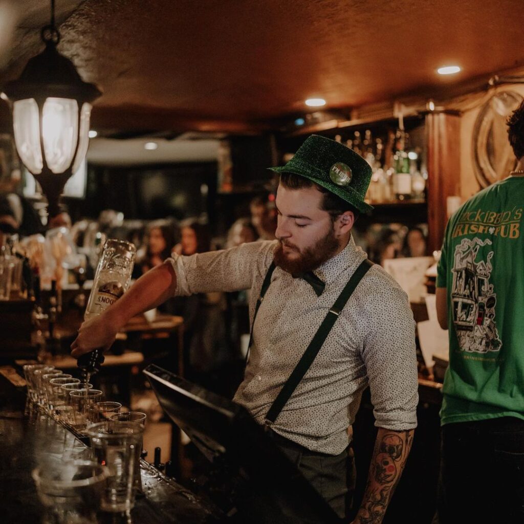 McKibbins Irish Pub, pour célébrer la Saint-Patrick au centre-ville de Montréal