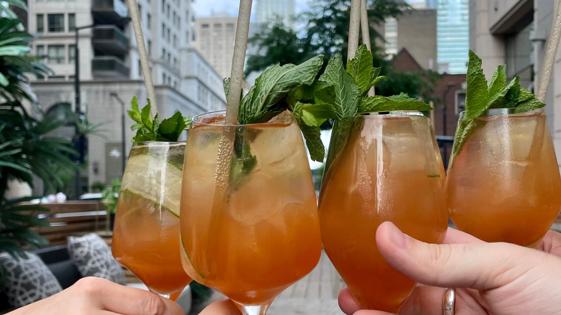 Le O'Coiffure, pour boire un verre en terrasse au centre-ville de Montréal