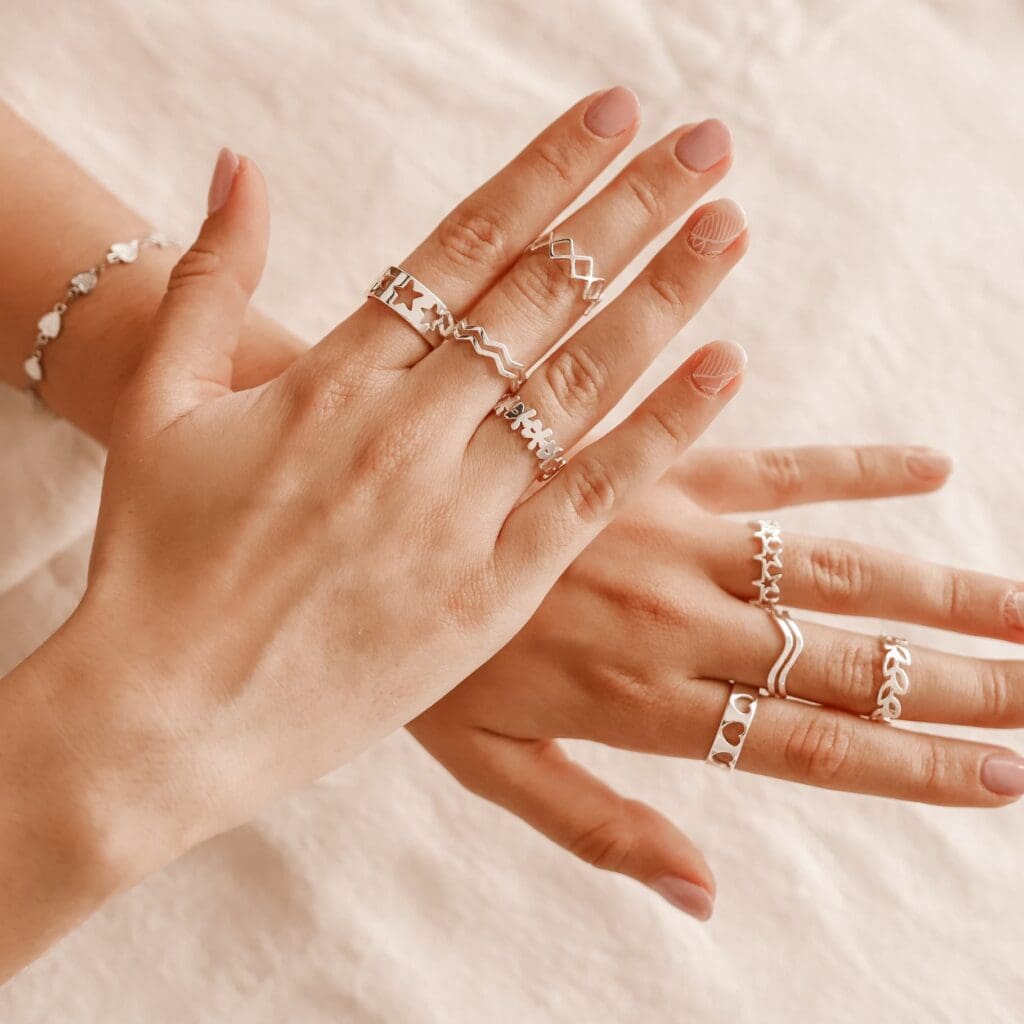 10 places to find beautiful jewellery Montréal centreville