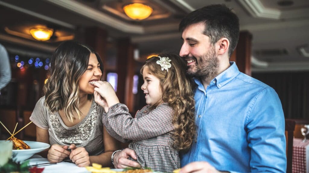 Manger au centre-ville de Montréal avec les tout-petits, notre sélection de restaurants