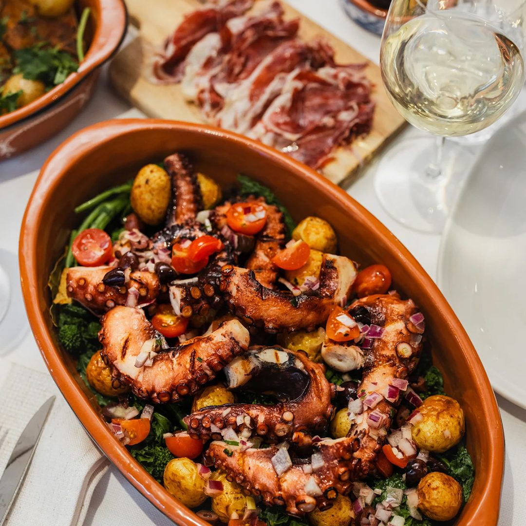 Assiette de pieuvre du Ferreira au centre-ville de Montréal