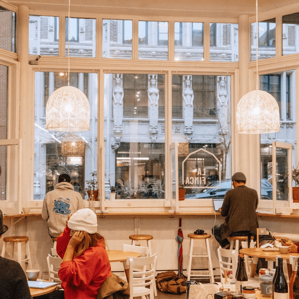 Downtown Montreal Study Café: La Finca