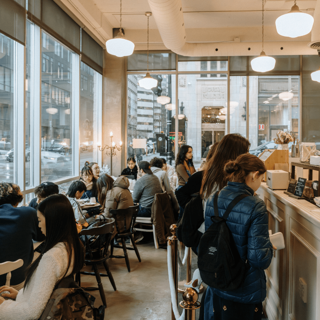 Downtown Montreal Study Café: Ri Yuè