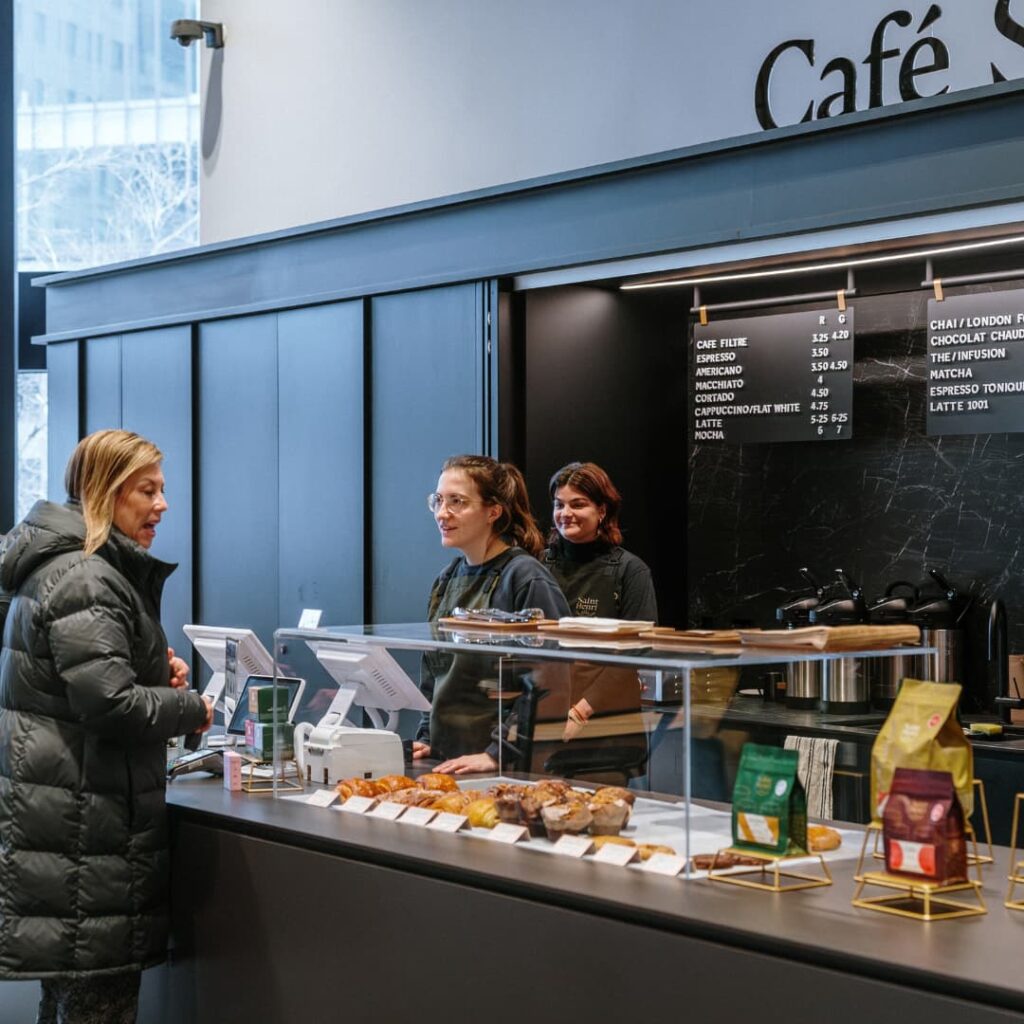 Le nouveau comptoir du Café Saint-Henri, au centre-ville de Montréal