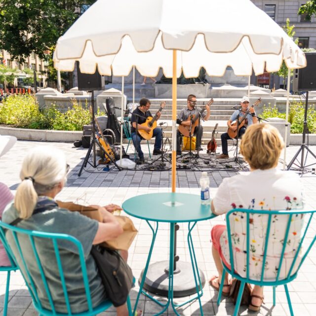 Les concerts organisés au square Phillips, au centre-ville de Montréal