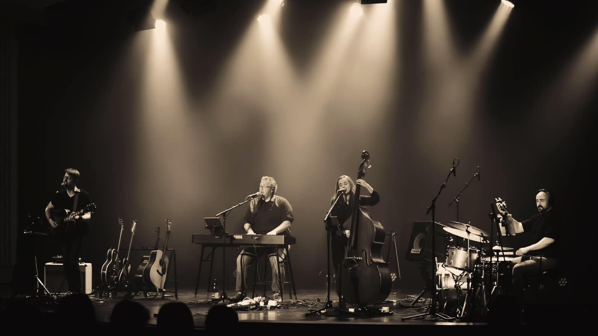 Le concert gratuit de Branchaille au centre-ville de Montréal, au square Phillips