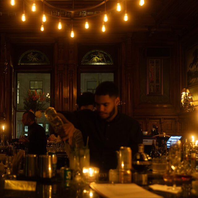 Bar George et ambiance feutrée pour un 5 à 7 au centre-ville de Montréal