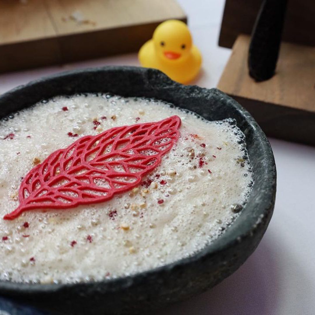 Dessert gastronomique au Restaurant Europea de Jérôme Ferrer à Montréal.