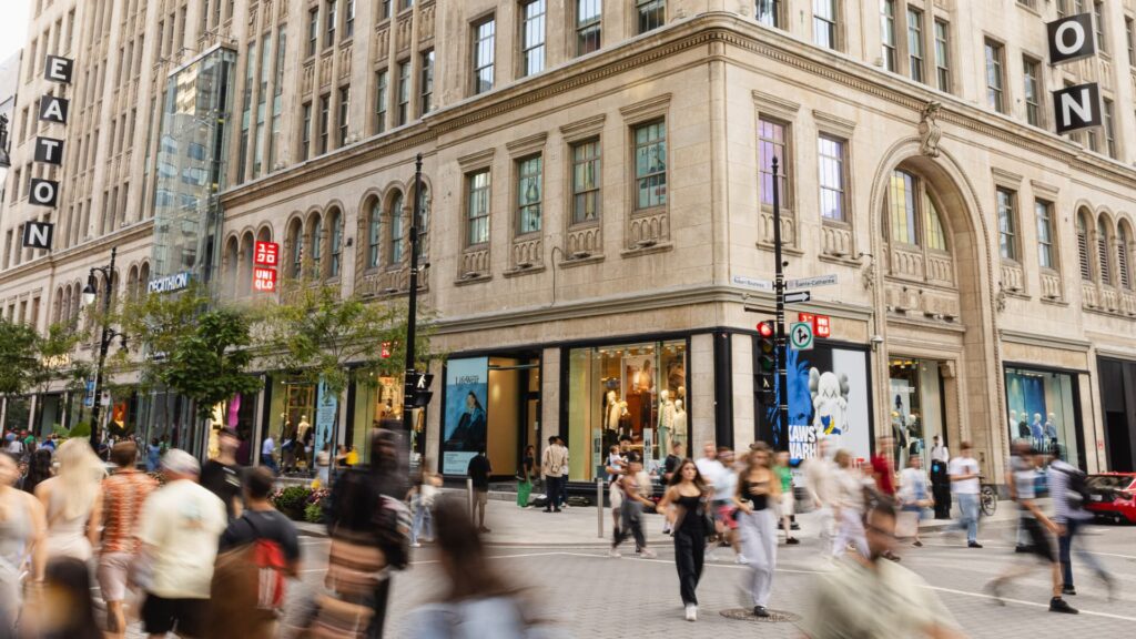 La rue Sainte-Catherine, au centre-ville de Montréal