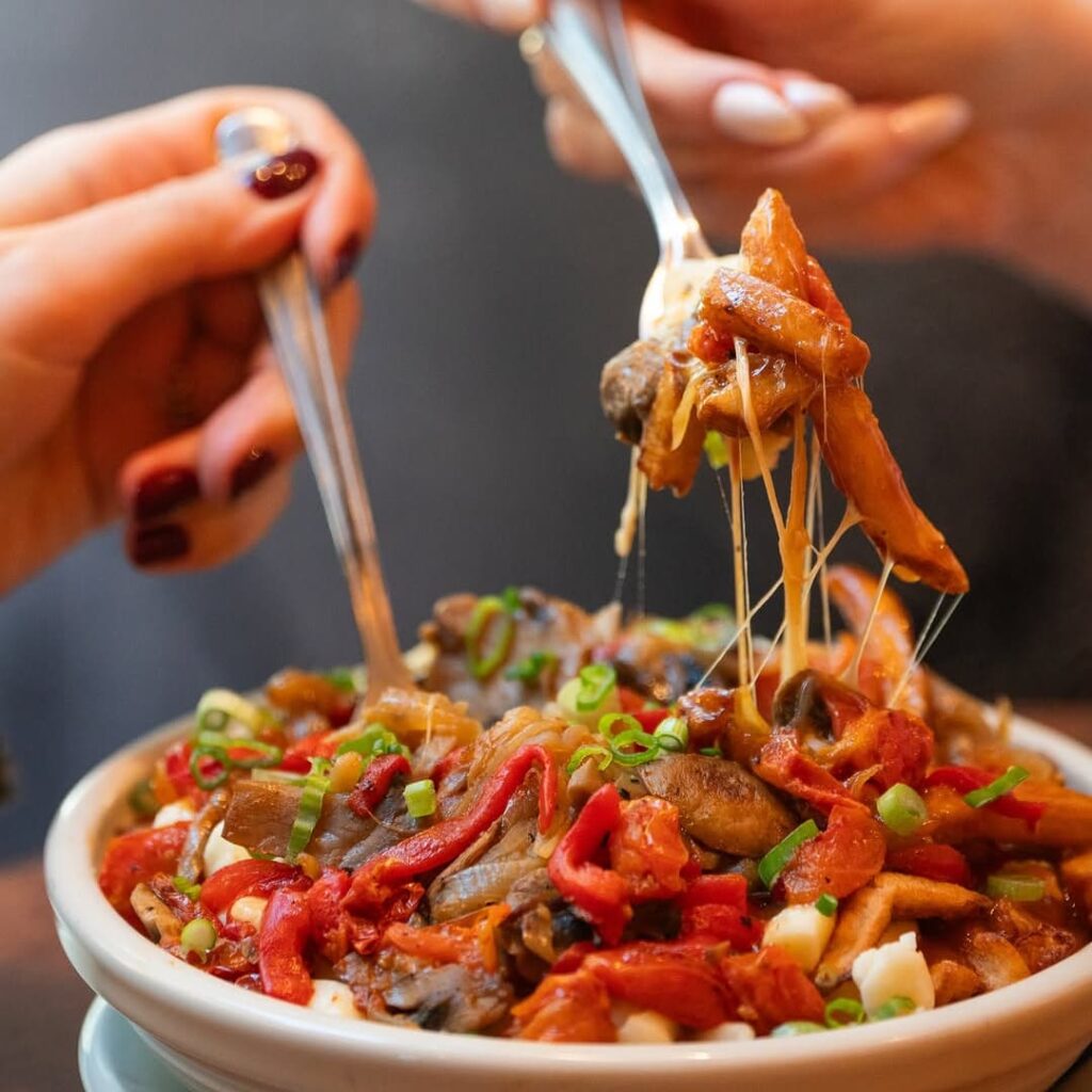 Poutine week chez La Belle et la Boeuf au centre-ville de Montréal