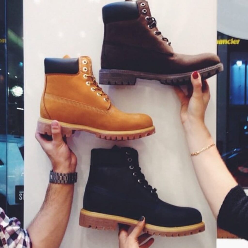 Chaussures vendues dans la boutique Little Burgundy